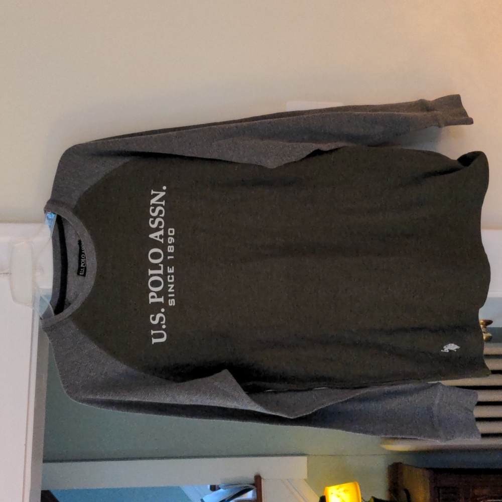 Men's US Polo Assn. Long sleeve crew neck t-shirt size M. Brand new with tags!